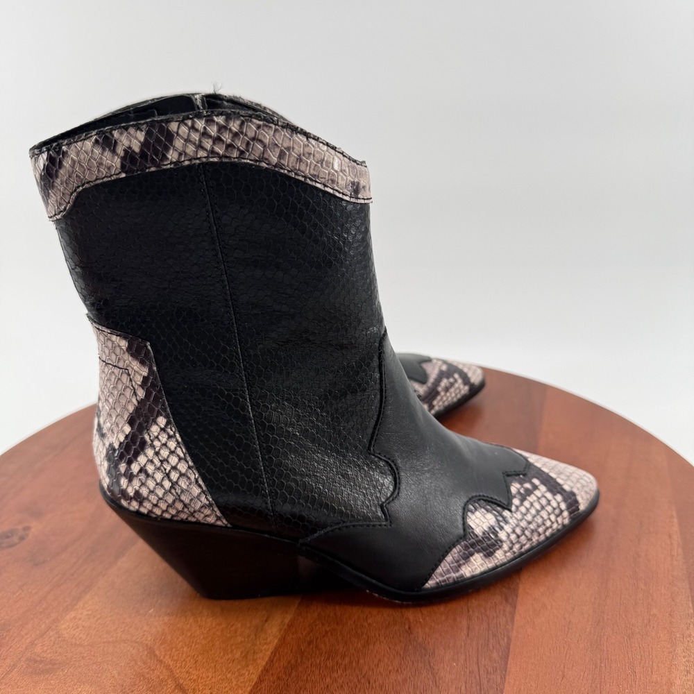 Vince Camuto Jaidin Black Snakeskin Leather Western Ankle Boots Womens 6.5M/37